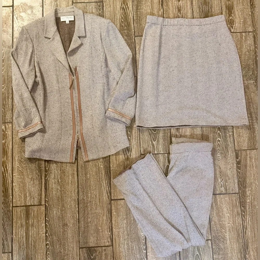 St. John Collection 3pc Leather Trimmed Pantsuit/Skirtsuit in Mocha Tweed - Picture 10 of 10